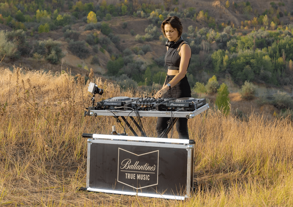 DJ Nastia femme DJ et productrice Ukraine 'Scary Beautiful'