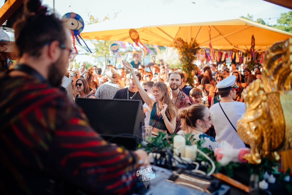 The Gardens of Babylon inaugurent leur festival "Butterflies In Babylon