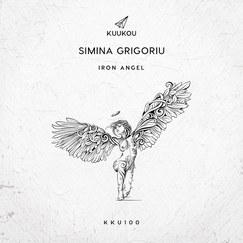 You are currently viewing Simina Grigoriu célèbre la 100éme sortie sur son label avec « Iron Angel », un single qui rend hommage à sa fille et Kuukou Records