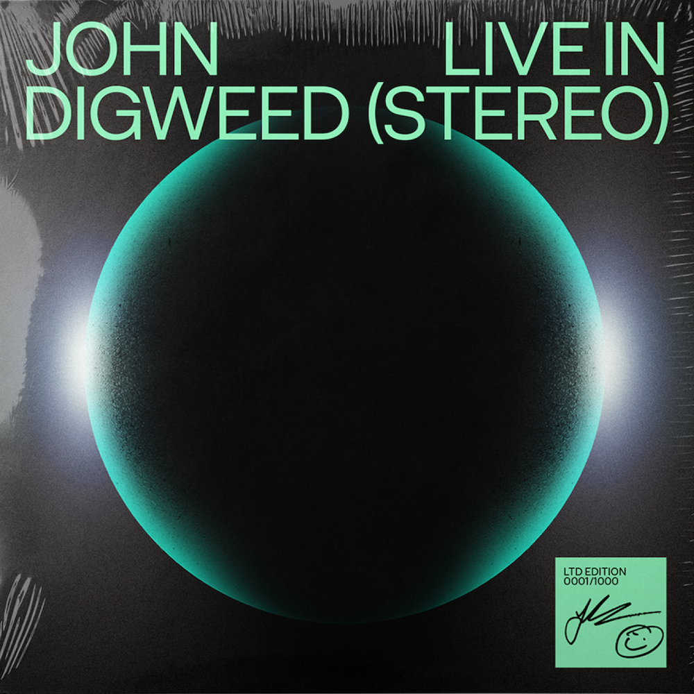 Lire la suite à propos de l’article John Digweed conclut sa longue série <em>« Live In »</em> avec <em>« Live In : Stereo »</em>, en annonçanr un concours pour gagner son enregistreur quatre pistes Zoom H4n Pro, via Bedrocks