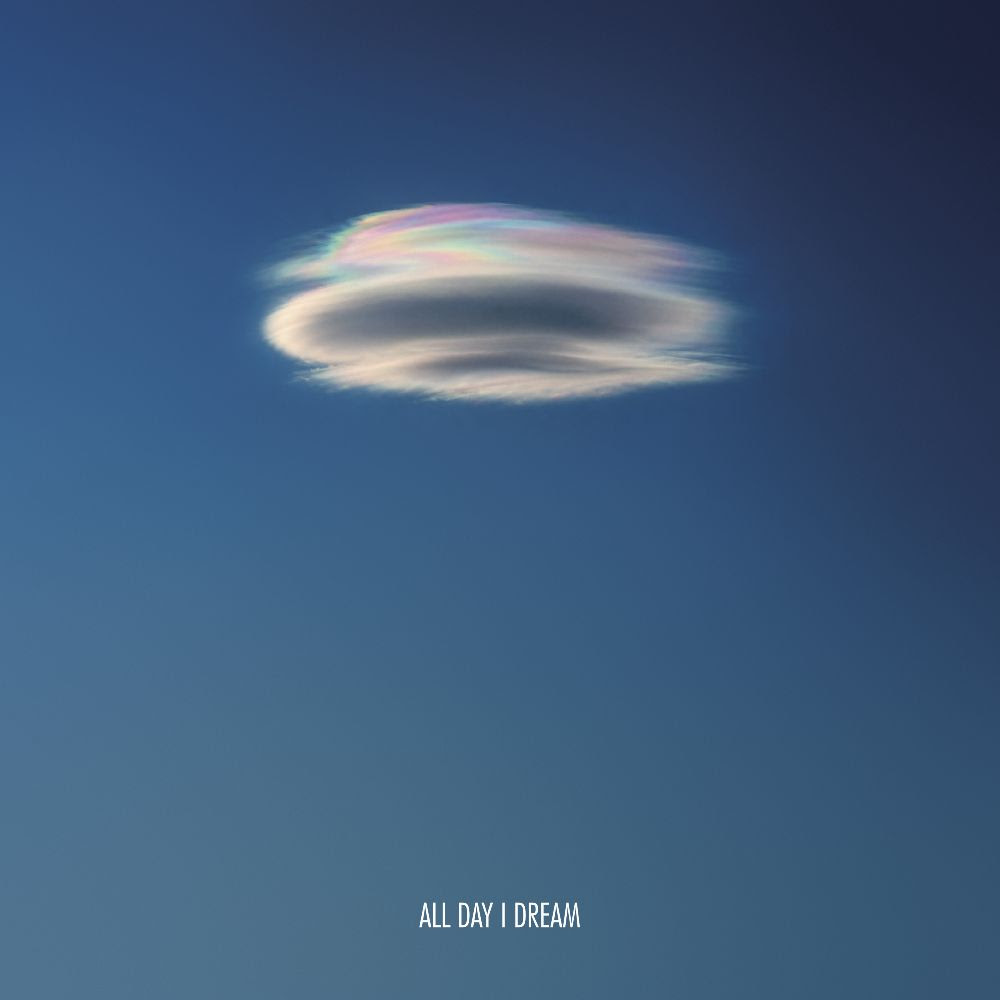 You are currently viewing Lee Burridge dévoile un nouveau single « Reaching Stars », après la sortie récente de son titre solo « Fading Out », en amont de son set « Open-to-Close », via All Day I Dream