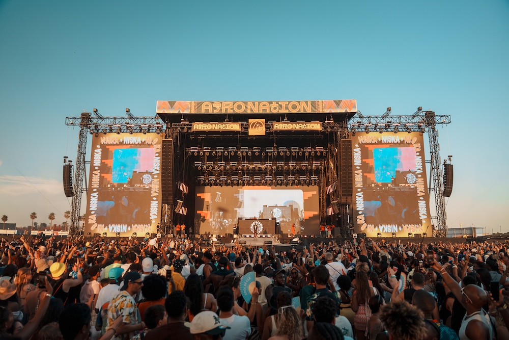 Lit Stage Praia Da Rocha Portimao afronation