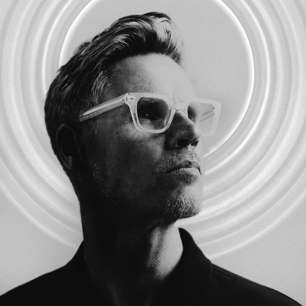 Dave Clark remixe classique Techno de 1994 producteur londonnien Wisdom to the
Wise' sur Spectrum Music label par Joris Voorn via Spe